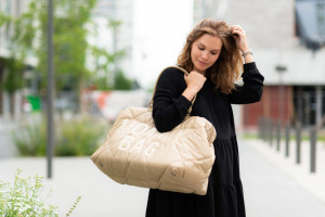 MOMMY BAG, QUILTED PUFFERED BEIGE
