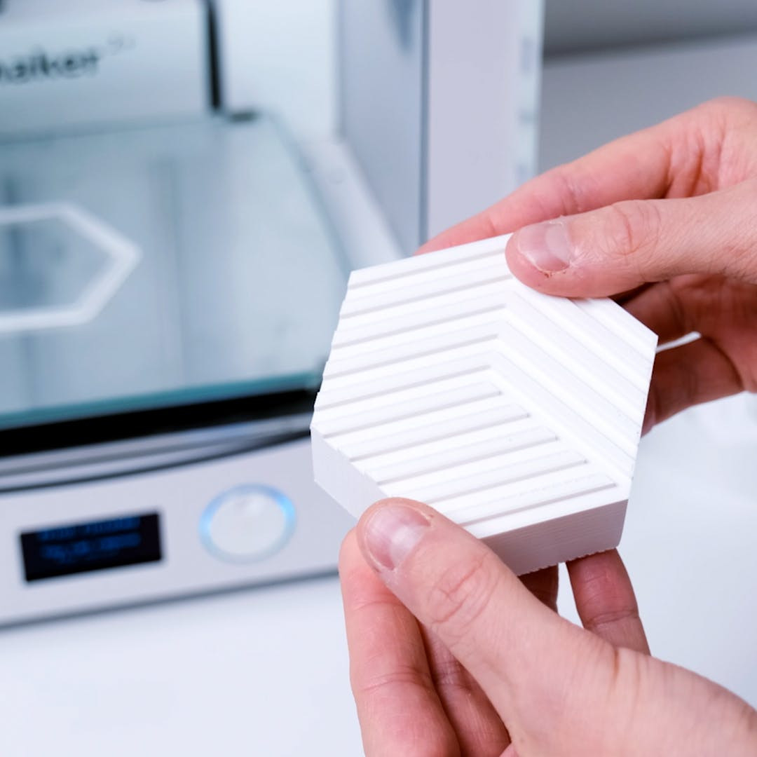 Model master pentru formă de patiserie printat în E-PLA White Add:North — suprafață netedă și detalii fine reproductibile