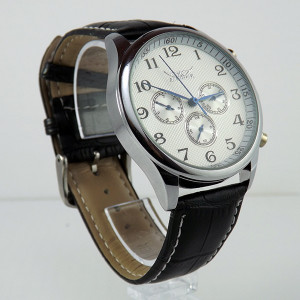 Ceas barbatesc full automatic Tehnologie J006