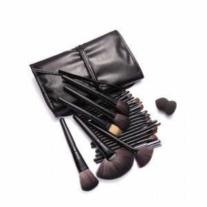 Set 24 pensule de machiaj, cosmetica, make-up profesional