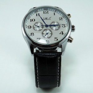 Ceas barbatesc full automatic Tehnologie J006