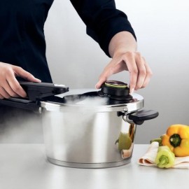 Oala sub presiune Fissler VitaVit Premium, capacitate 2,5 Litri, diametru 18 cm, accesoriu aburi, inductie