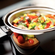 Set oala + tigaie (cratita) sub presiune Fissler VitaVit Comfort, capacitate 6 + 2.5 litri, diametru 22 cm, inductie