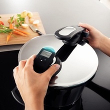 Set oala + tigaie (cratita) sub presiune Fissler VitaVit Edition, capacitate 6 + 2.5 litri, diametru 22 cm, inductie