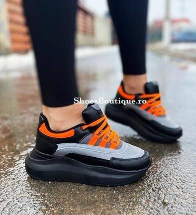 Adidasi din piele ecologica cu insertii textile si fas, elemente reflectorizante cu talpa din spuma foarte usori si comozi!   