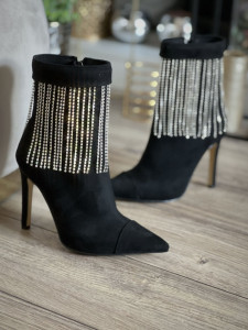 Botine Emra