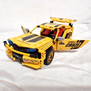 Set de constructie Yellow Race Machine - back pull, 354 piese