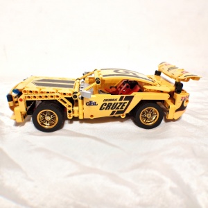 Set de constructie Yellow Race Machine - back pull, 354 piese