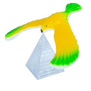 Vultur din plastic