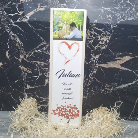 Cutie de vin personalizata cu poza nume si text