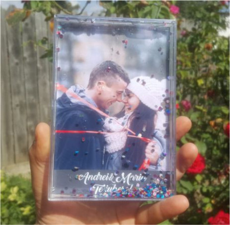 Rama foto cu steluțe personalizata cu o poza si text