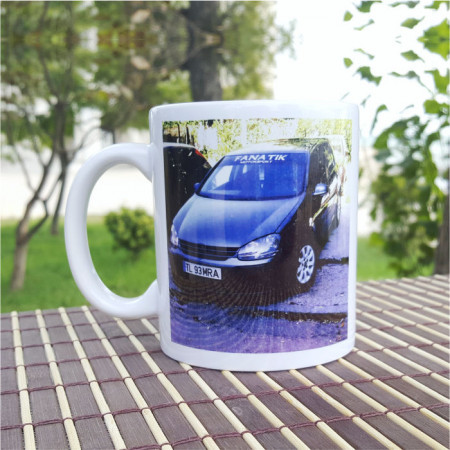 Cana personalizata pentru iubitorii de masini