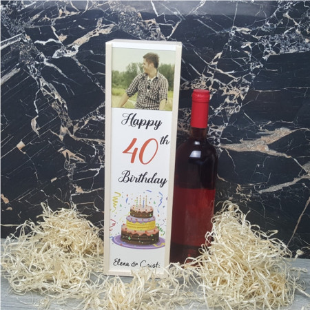 Cutie de vin personalizat cu poza si varsta