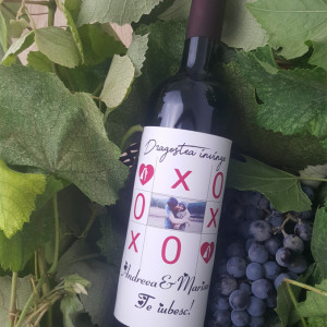 Vin personalizat cu o poza si text
