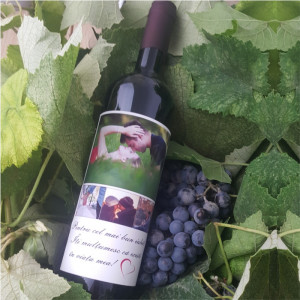 Vin personalizat cu 4 poze si text MD2