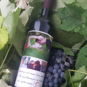 Vin personalizat cu 4 poze si text MD2