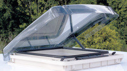 Trapa 60 x 90 cm REMItop Vario II cu jaluzea si plasa de tantari retractabila