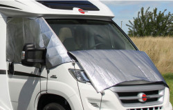 Folie izolatoare protectie termica pentru exterior 4 sezoane, stabilizata UV