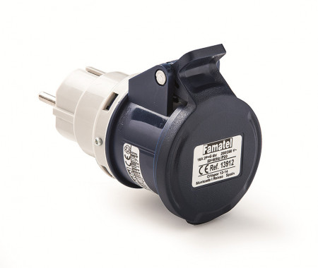 Adaptor stecher schuko 16A 230V la cupla industriala 3P 16A 230V IP20 Famatel