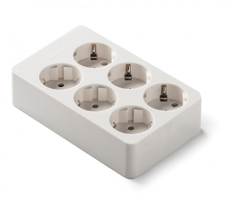 Capat prelungitor 6 prize schuko 230V 16A patrat Famatel