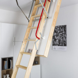 Scara de acces la pod FAKRO LWT Passive House