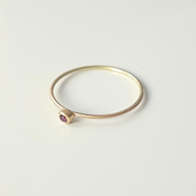 Minimalist 18k gold ring with ruby, Corina Mardari
