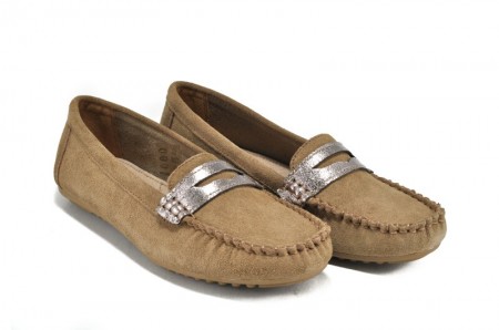 Pantofi crem din piele naturala Ivone
