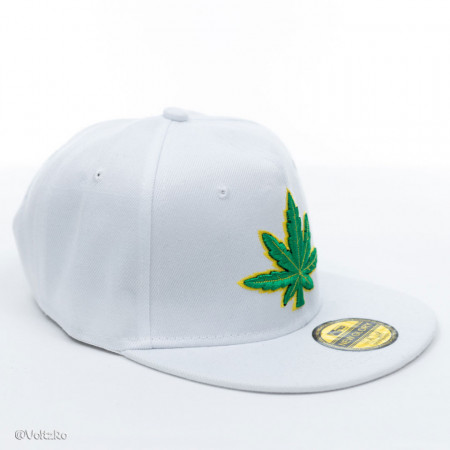 Șapcă logo Marijuana albă poza 2