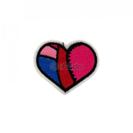 Emblema brodata in forma de inima 5.5x4.5cm