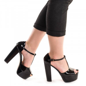 Sandale cu toc gros si platforma Melissa