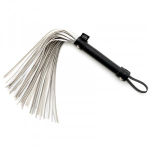 Fifty Shades Of Grey Flogger De Satin Cinza