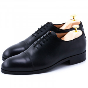 Pantofi negri captoe