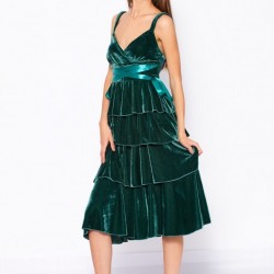 Rochie din catifea cu volane