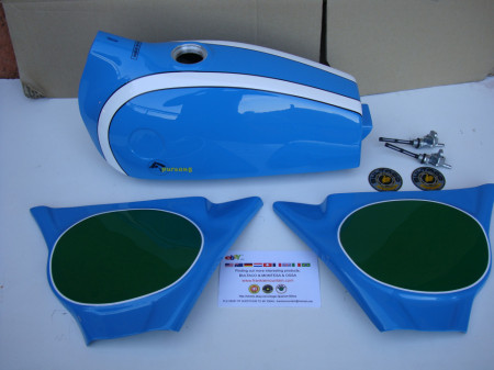 BULTACO PURSANG MK8 GASTANK AND SIDE PANELS MODEL 135 BULTACO PURSANG GAS TANK NEW BULTACO PURSANG BODY KIT