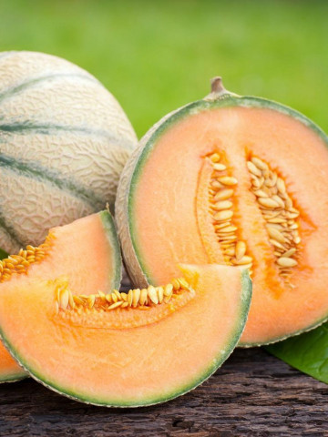 Supermarket F1 (25 seminte) de pepene galben, pulpa portocalie foarte aromata, Prima Sementi