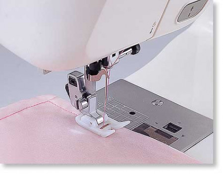 Piciorus cu talpa de teflon pentru cusut materiale foarte subtiri si pentru cusut piele (antiincretire)