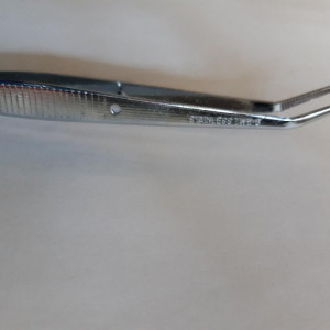 Pensetă metalică cu vărf curbat, 15 cm