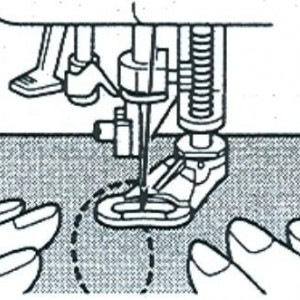 Piciorus pentru acoperirea rupturilor de material (stopare), matlasare cu linii curbe sau broderie manuala