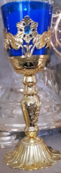 Candela aurita cu piatra pentru altar
