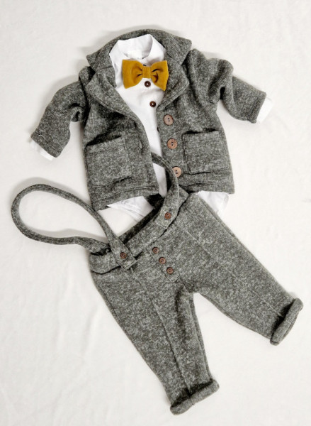 Costum gri tricotat gros
