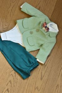 Costum de botez cu sacou verde in 5 piese de baiat