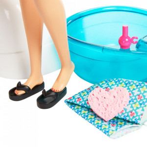 Set Barbie by Mattel Wellness and Fitness Salonul de unghii