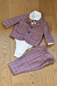 Costum de botez cu sacou si pantalon in carouri