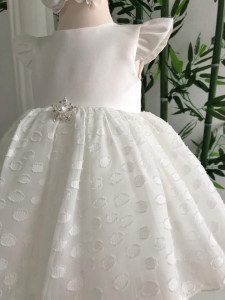 Rochie de botez spectaculoasa cu buline