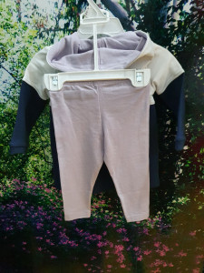 Trening de fete cu colant, Guess