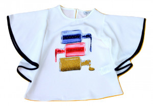 Bluza alba cu manecuta fluturas cu oje colorate