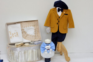 Costum botez Levin din catifea gen raiat