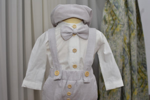 Costum de botez in 6 piese cu pulovar gri din bumbac gen sacou