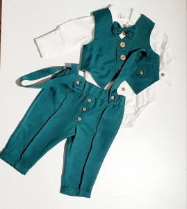 Costum de eveminent verde smarald