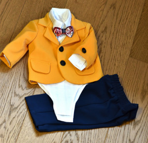 Costum de botez cu sacou galben in 5 piese
